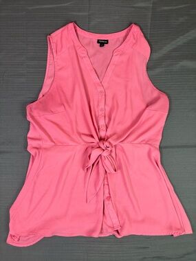 Torrid Size 2 Coral Pink Sleeveless Blouse Tie Front Button Up Plus Size Top